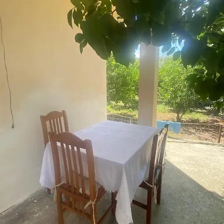 Besart Guest house